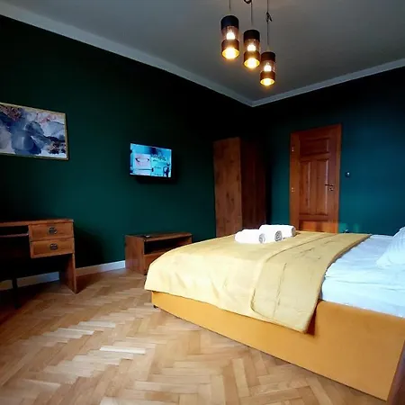 Apartment Old Town Plus *